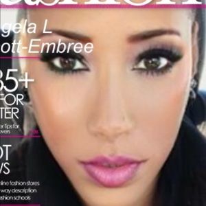 Meet your Posher, Angela